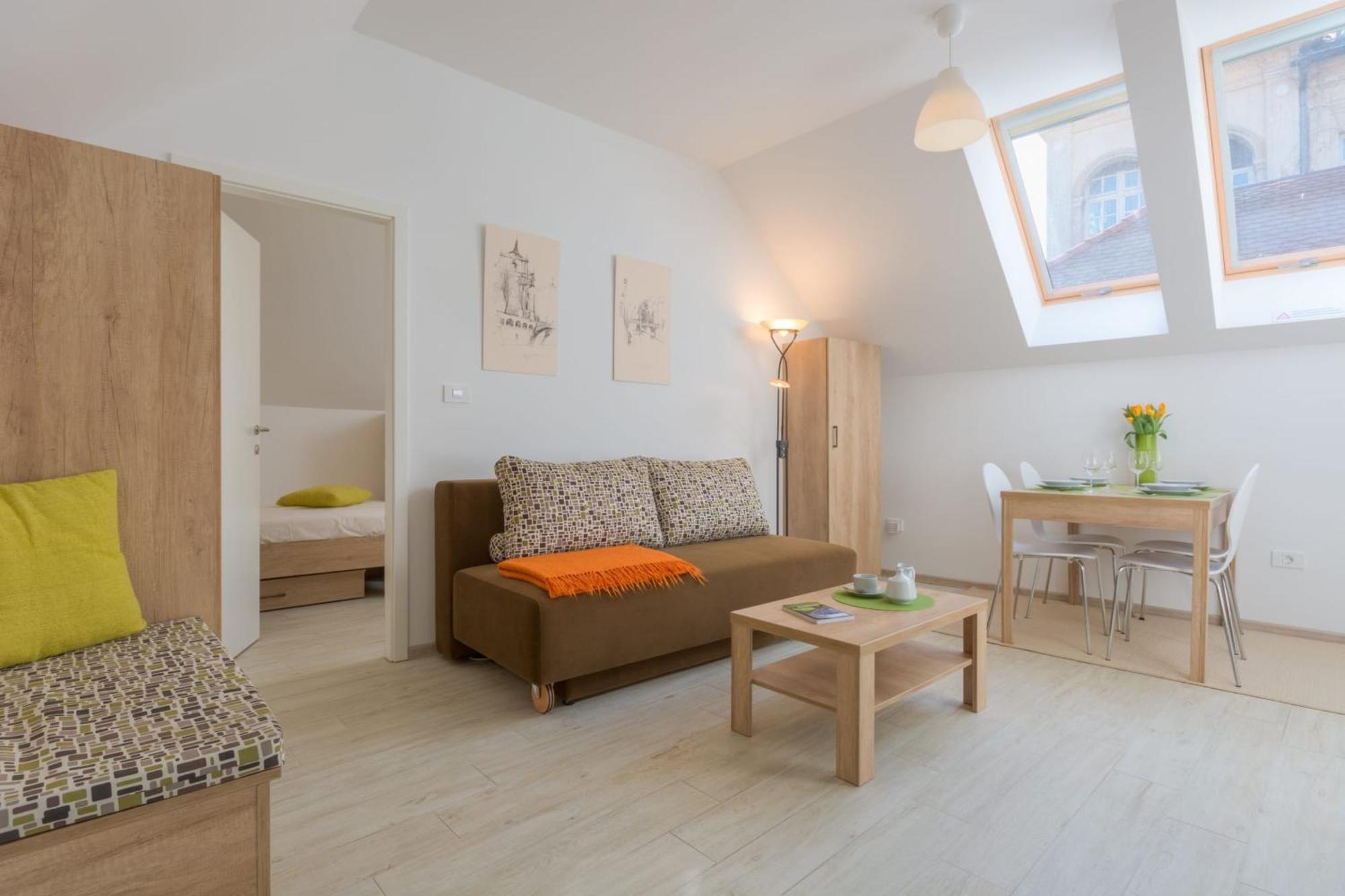 Old Town First Floor Apartma
